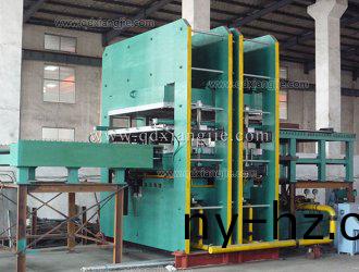 框(kuang)式(shi)平闆硫(liu)化機