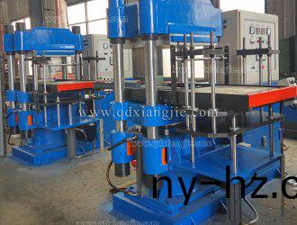 XLB-D 700x700mm /200噸柱式(shi)硫化機(jī)